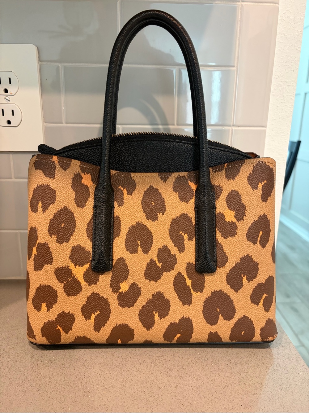 Kate Spade New York Medium Margaux Leopard Print Leather Satchel - Brown EUC - Picture 5 of 13
